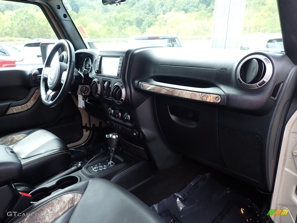 2017 Wrangler Sport 4x4 - Gobi / Black photo #7