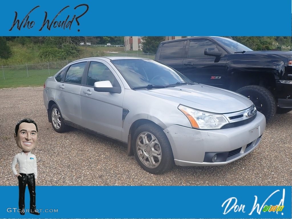 2008 Focus SES Sedan - Silver Frost Metallic / Charcoal Black photo #1