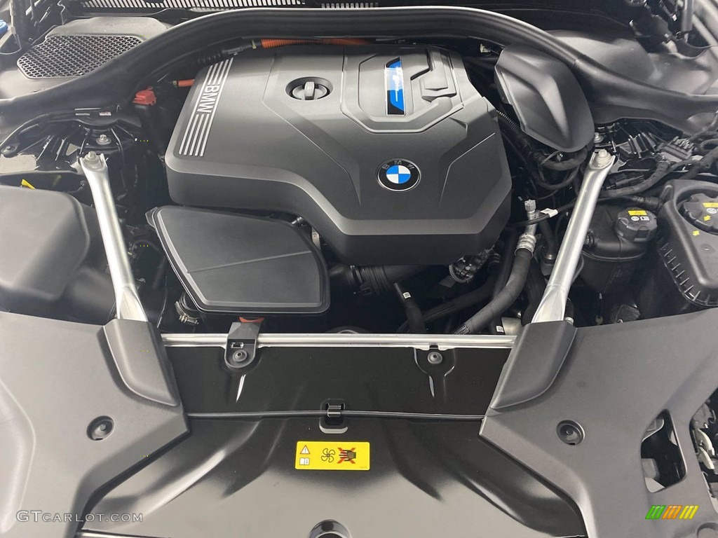2022 BMW 5 Series 530e Sedan 2.0 Liter e TwinPower Turbocharged DOHC 16-Valve VVT 4 Cylinder Gasoline/Electric Hybrid Engine Photo #142764324
