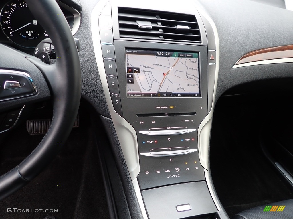 2016 Lincoln MKZ 2.0 AWD Controls Photo #142764522