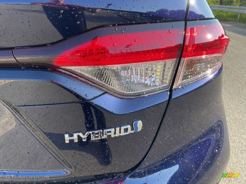 2022 Toyota Corolla LE Hybrid Marks and Logos Photo #142765103