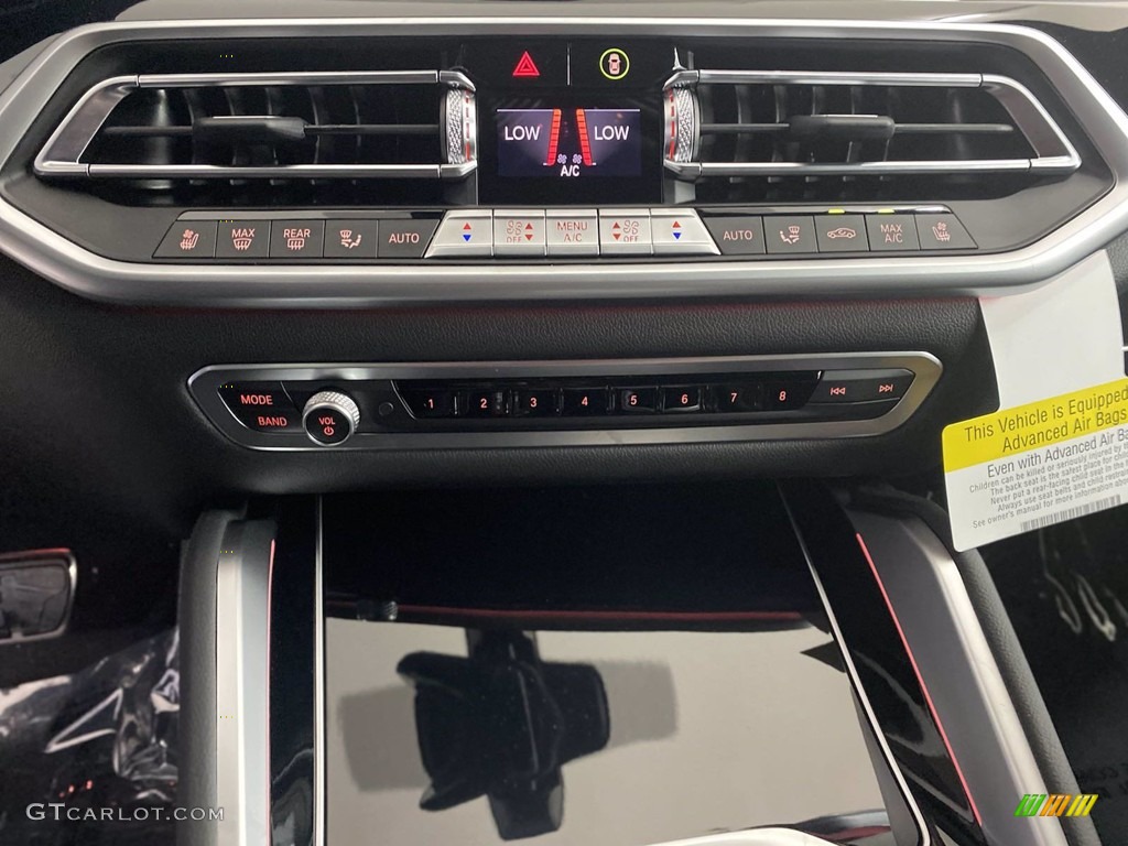 2022 BMW X6 M50i Controls Photo #142765431