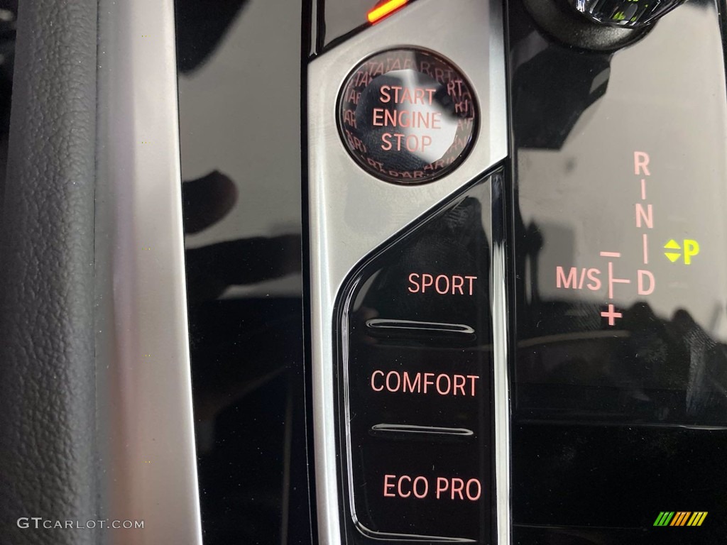 2022 BMW X6 M50i Controls Photo #142765494