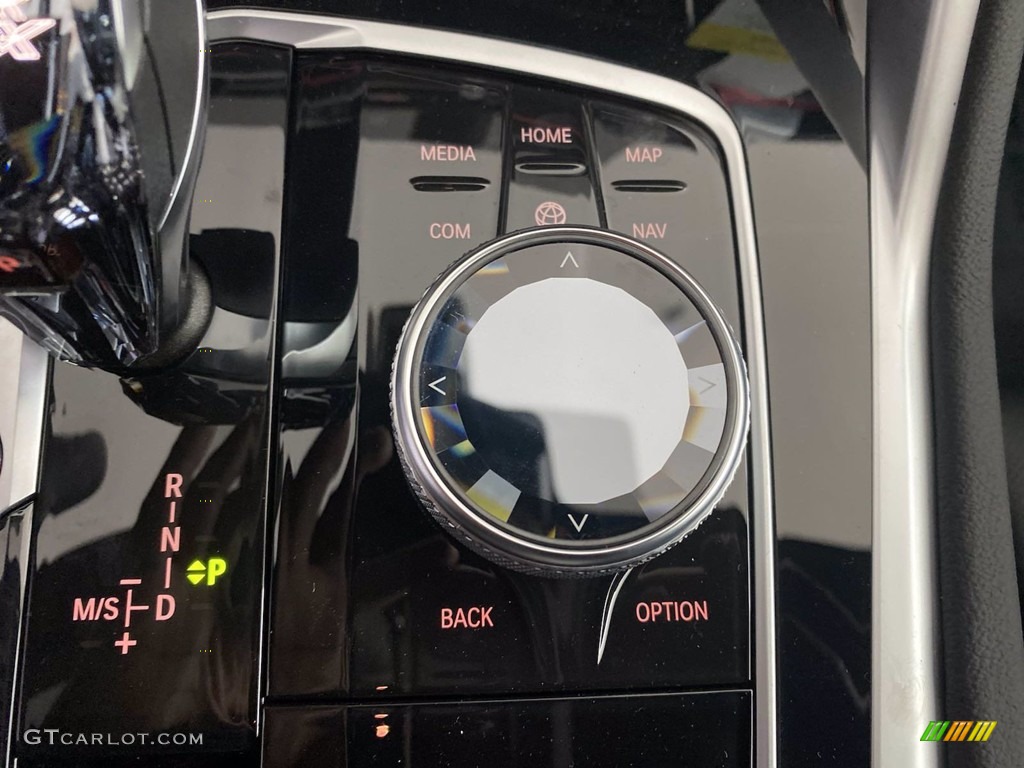 2022 BMW X6 M50i Controls Photo #142765518