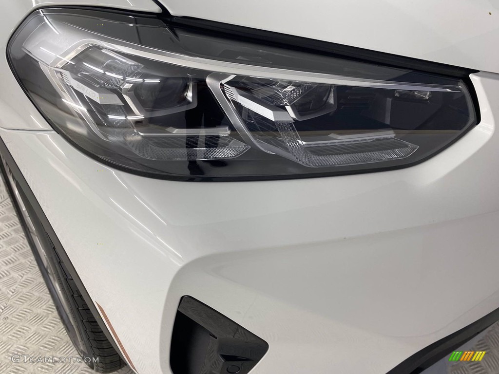 2022 X4 xDrive30i - Alpine White / Black photo #4