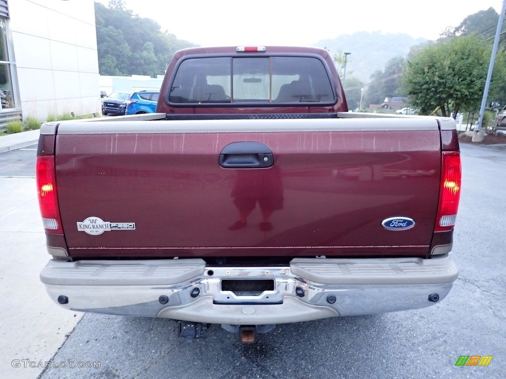 2004 F350 Super Duty King Ranch Crew Cab 4x4 - Chestnut Brown Metallic / Castano Brown Leather photo #3