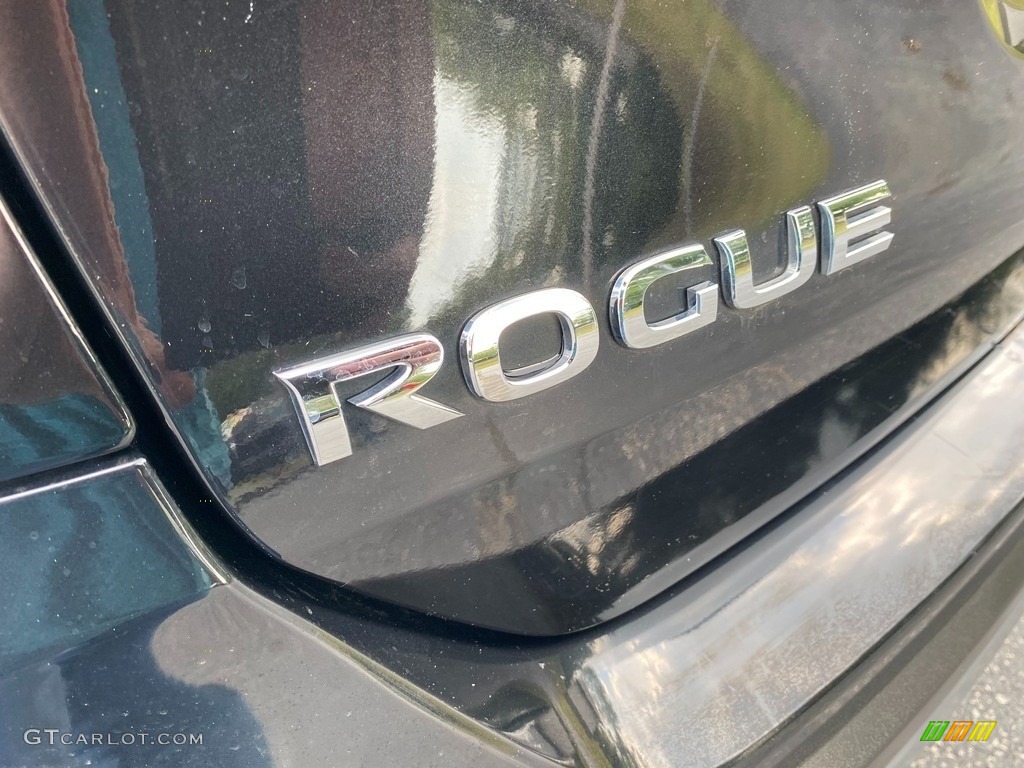 2017 Rogue SL AWD - Magnetic Black / Charcoal photo #42