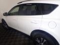 Super White - RAV4 LE Photo No. 18