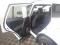 Super White - RAV4 LE Photo No. 34