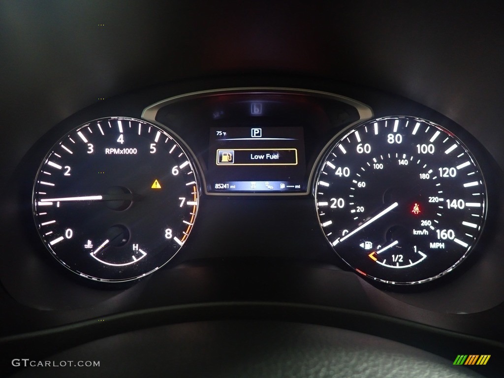 2018 Altima 2.5 SV - Brilliant Silver / Charcoal photo #28