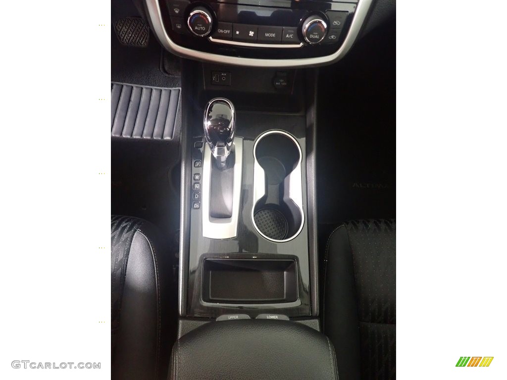 2018 Altima 2.5 SV - Brilliant Silver / Charcoal photo #32