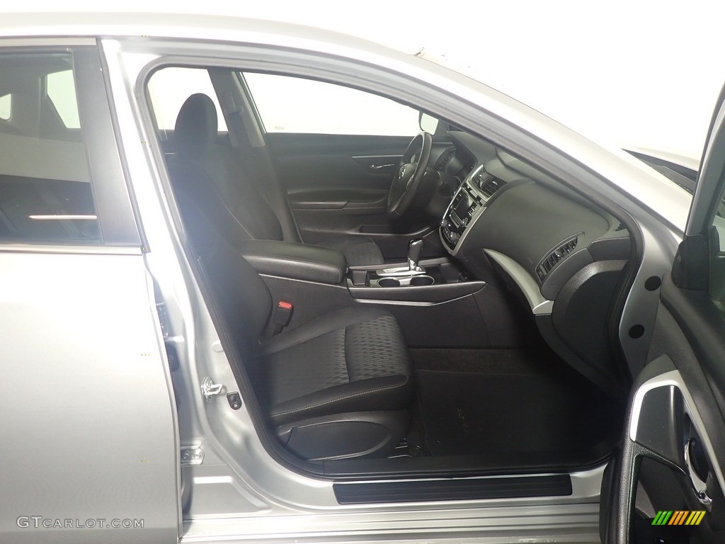 2018 Altima 2.5 SV - Brilliant Silver / Charcoal photo #39