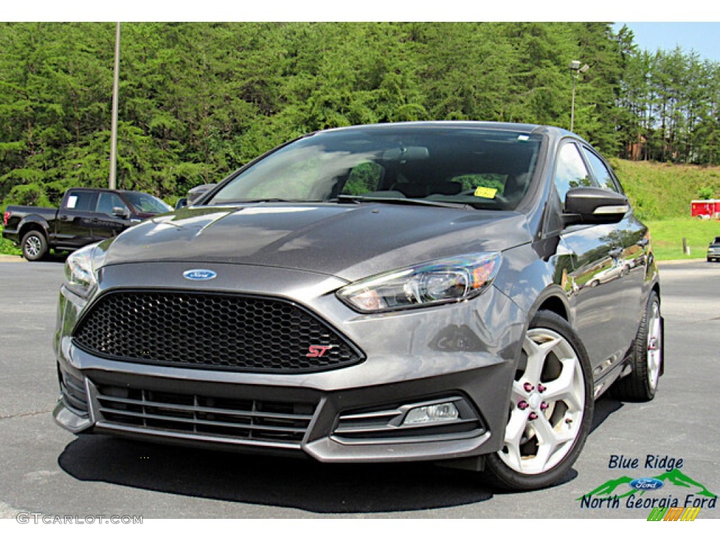 2017 Focus ST Hatch - Magnetic / Charcoal Black Recaro Leather photo #1