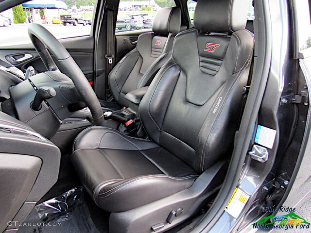 2017 Focus ST Hatch - Magnetic / Charcoal Black Recaro Leather photo #11