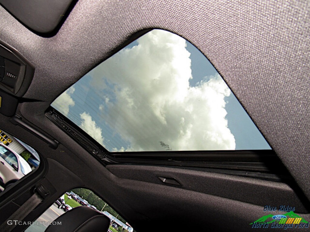 2017 Focus ST Hatch - Magnetic / Charcoal Black Recaro Leather photo #26