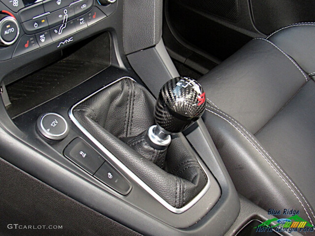 2017 Focus ST Hatch - Magnetic / Charcoal Black Recaro Leather photo #27