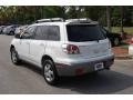 Diamond White Pearl - Outlander XLS Photo No. 16
