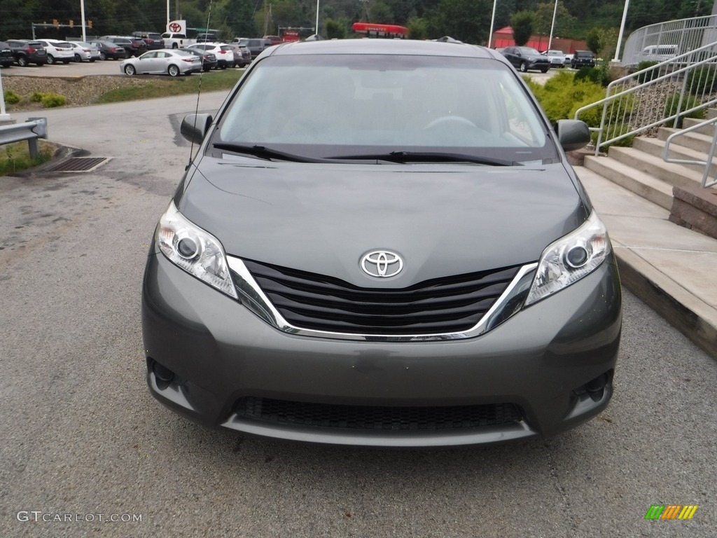 2014 Sienna LE - Cypress Green Pearl / Bisque photo #11