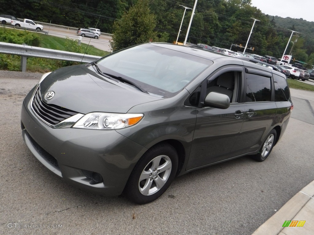 2014 Sienna LE - Cypress Green Pearl / Bisque photo #12