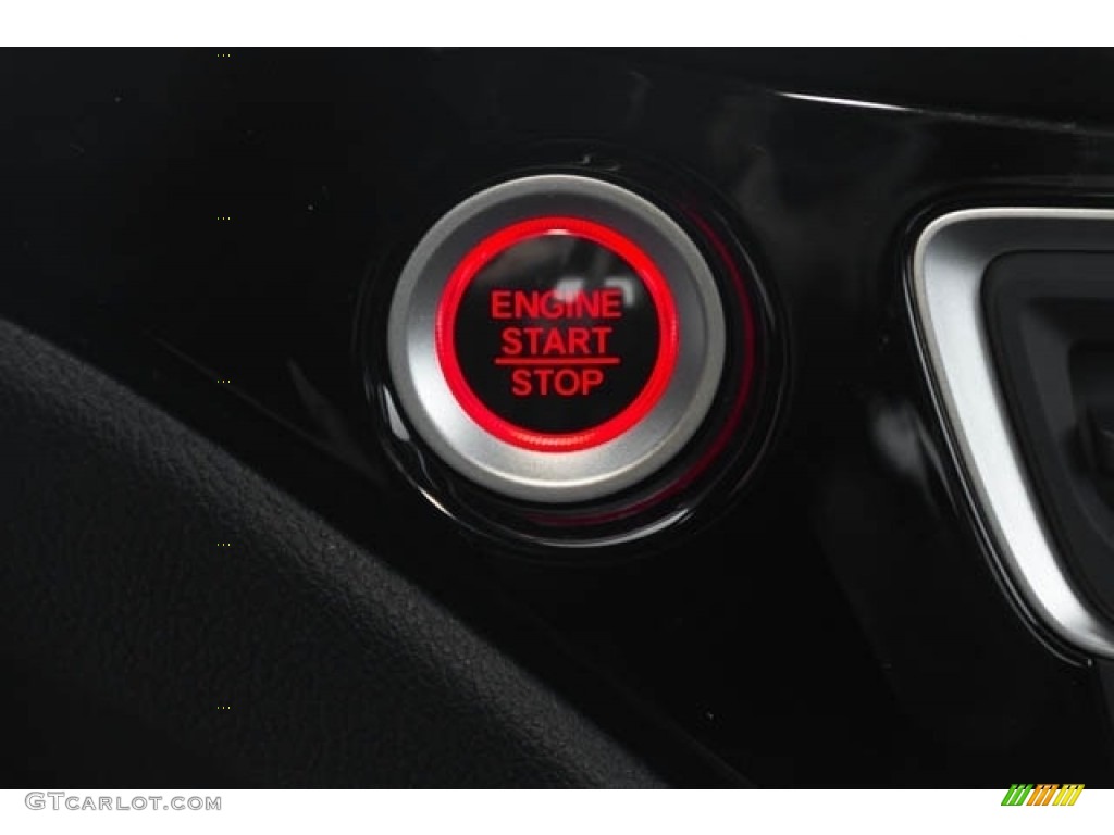 2022 Pilot Touring - Platinum White Pearl / Black photo #23