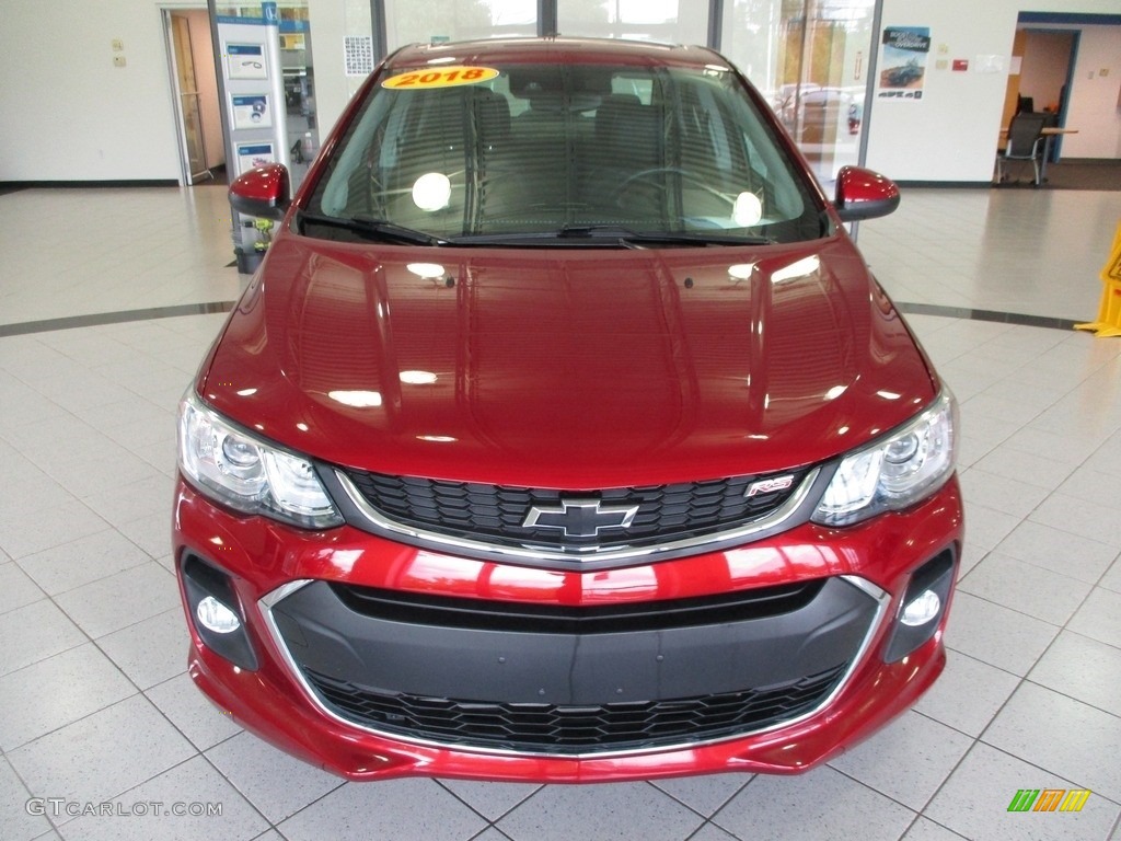 2018 Sonic Premier Sedan - Cajun Red Tintcoat / Jet Black photo #2