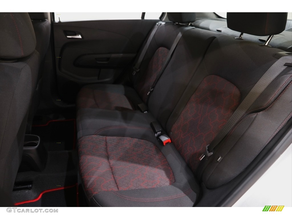 2020 Sonic LT Sedan - Silver Ice Metallic / Jet Black photo #15