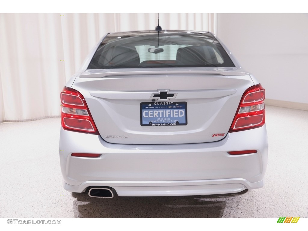 2020 Sonic LT Sedan - Silver Ice Metallic / Jet Black photo #16