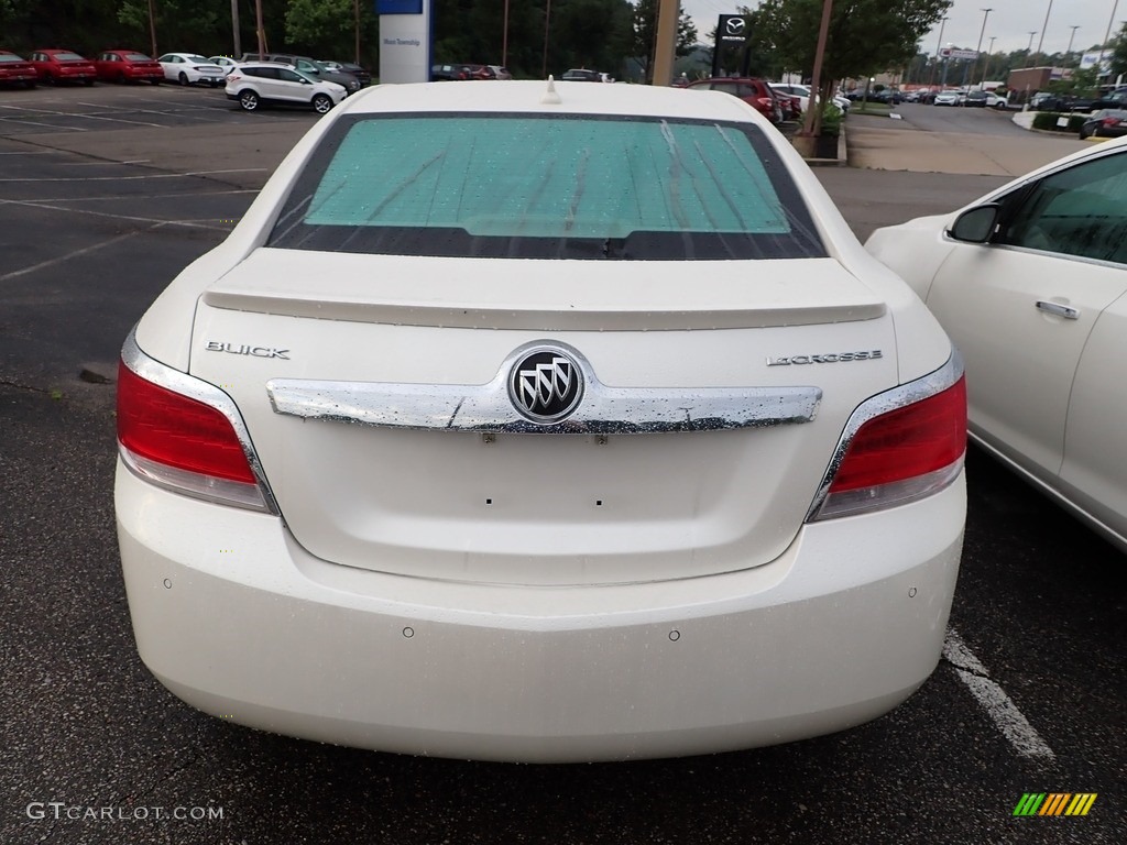 2012 LaCrosse FWD - White Diamond Tricoat / Cashmere photo #3