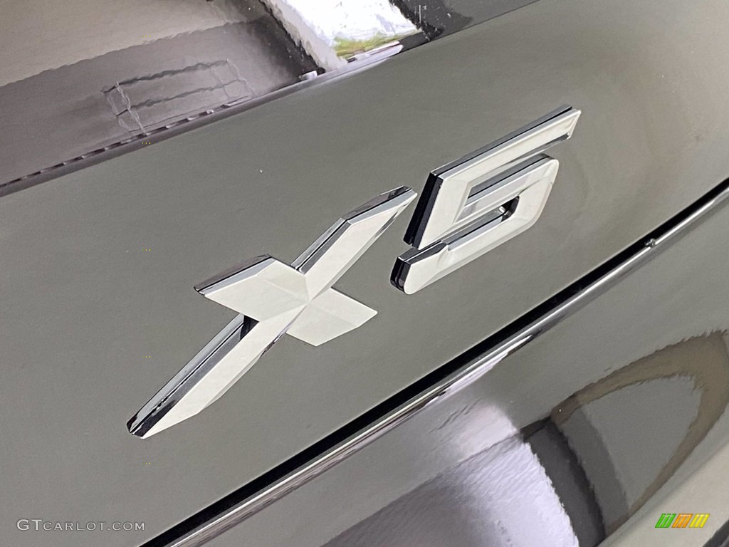 2022 BMW X5 xDrive45e Marks and Logos Photos