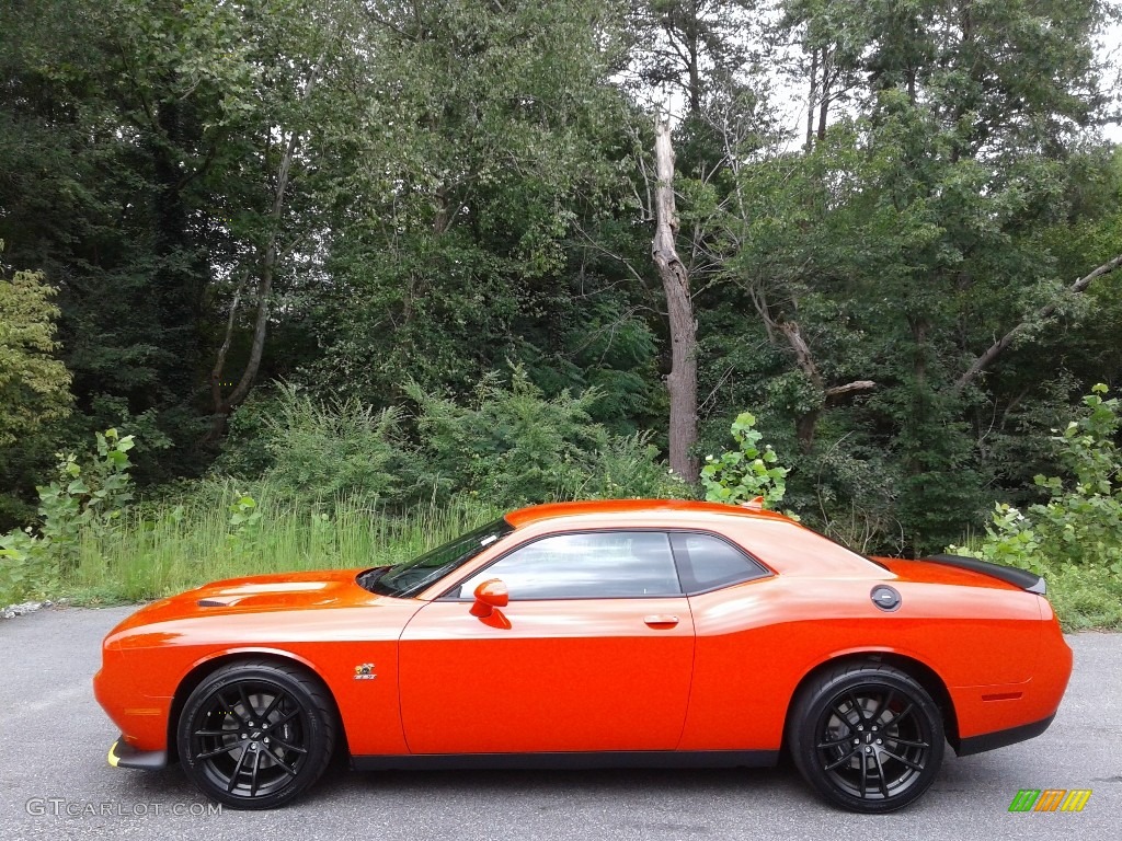 2021 Challenger R/T Scat Pack - Go Mango / Black photo #1