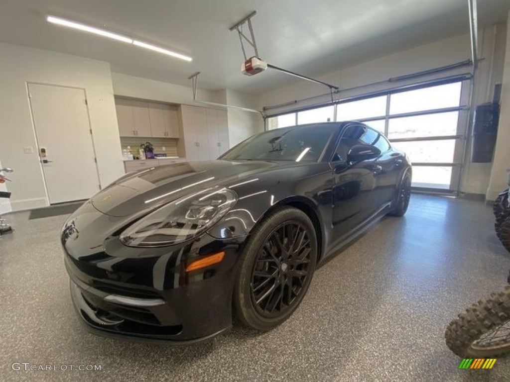 2017 Panamera 4 - Jet Black Metallic / Saddle Brown/Luxor Beige photo #1