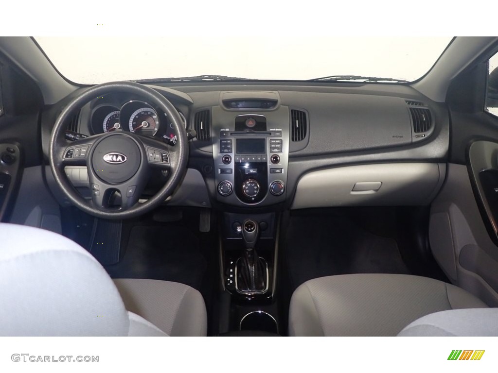 2013 Forte 5-Door EX - Bright Silver / Stone photo #22