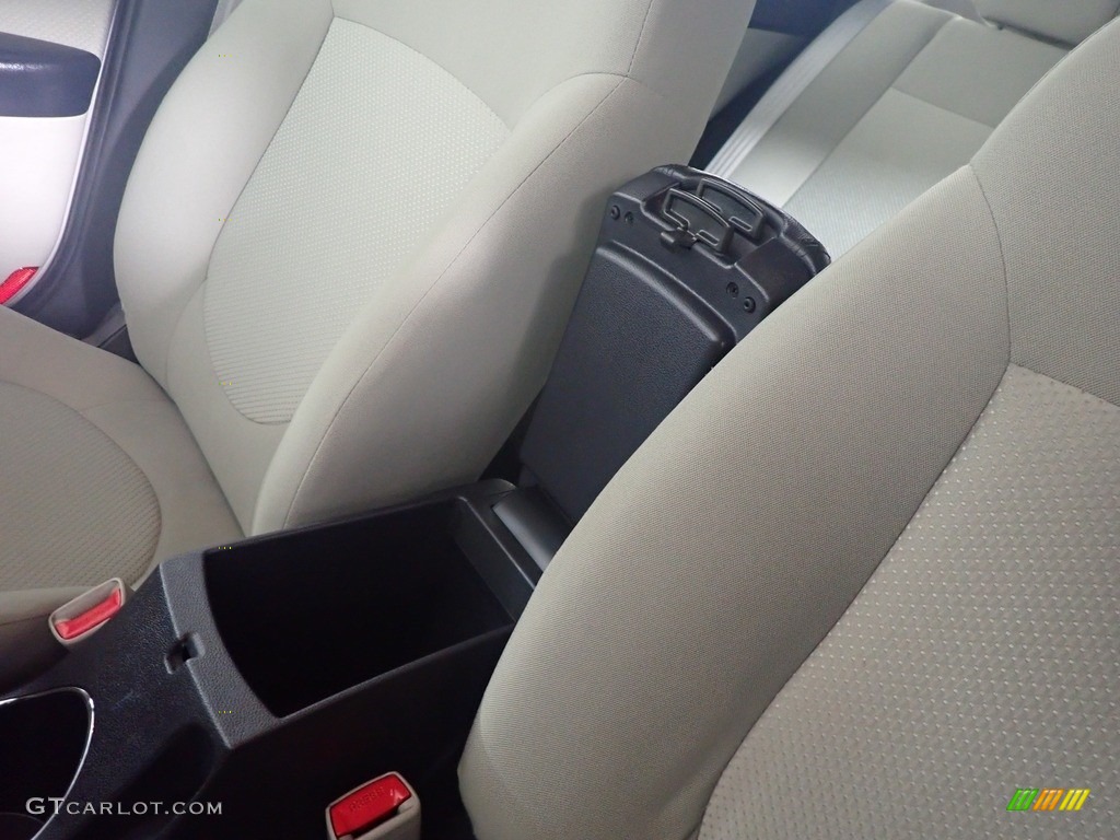 2013 Forte 5-Door EX - Bright Silver / Stone photo #30