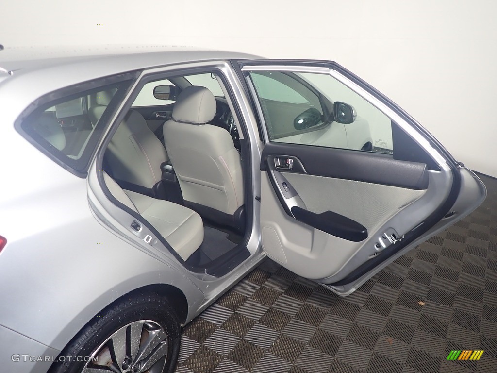 2013 Forte 5-Door EX - Bright Silver / Stone photo #33