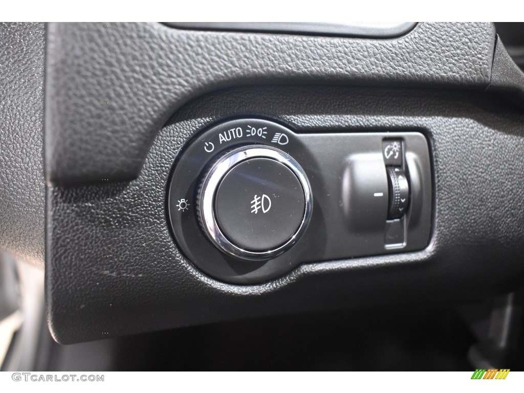 2011 Buick Regal CXL Turbo Controls Photo #142797080