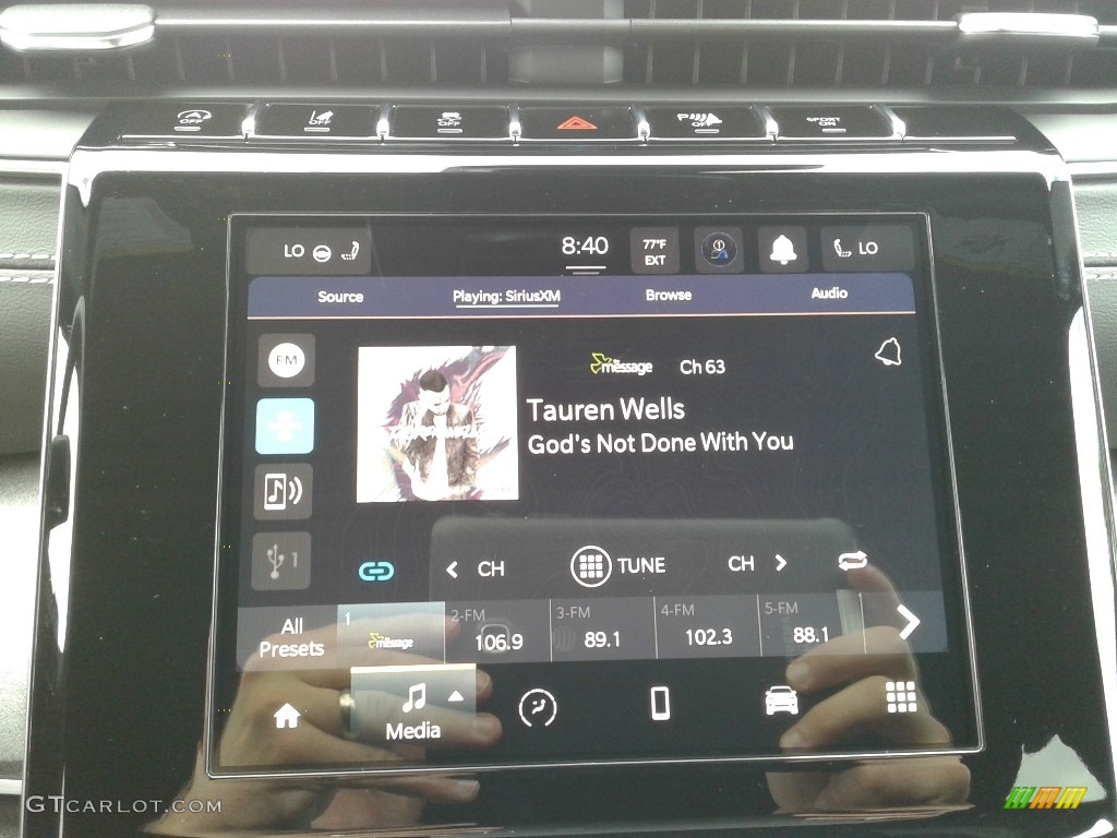 2021 Jeep Grand Cherokee L Altitude 4x4 Controls Photo #142797224