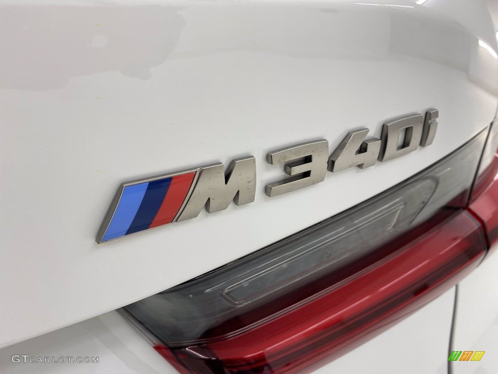 2022 3 Series M340i Sedan - Alpine White / Tacora Red photo #8