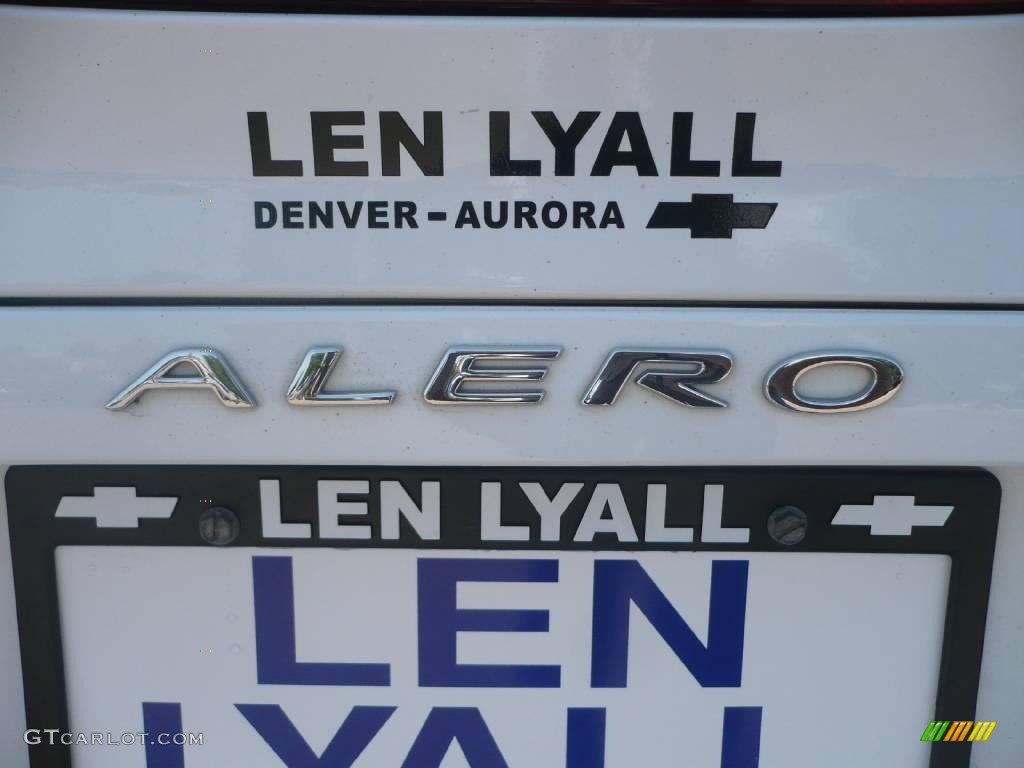 2004 Alero GL1 Sedan - Arctic White / Pewter photo #12