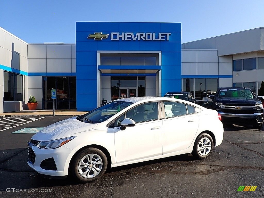 2019 Cruze LS - Summit White / Jet Black/­Galvanized photo #1
