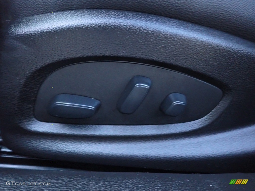 2018 Impala LT - Silver Ice Metallic / Jet Black photo #22