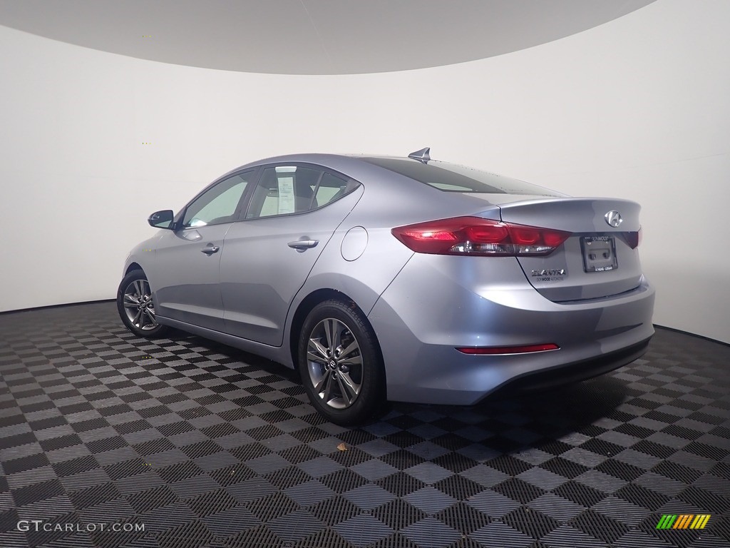 2017 Elantra SE - Gray / Gray photo #11