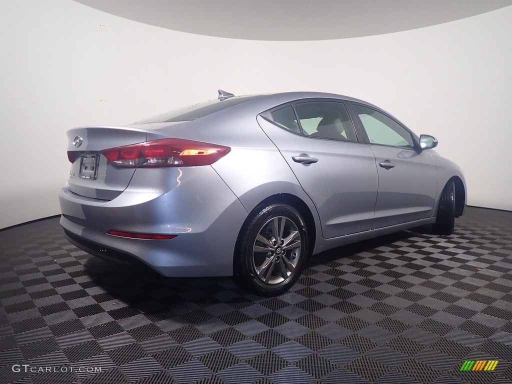 2017 Elantra SE - Gray / Gray photo #16