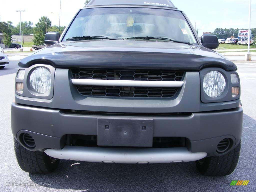 2004 Xterra XE - Granite Metallic / Gray photo #3