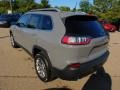 Sting-Gray - Cherokee Latitude Lux 4x4 Photo No. 8