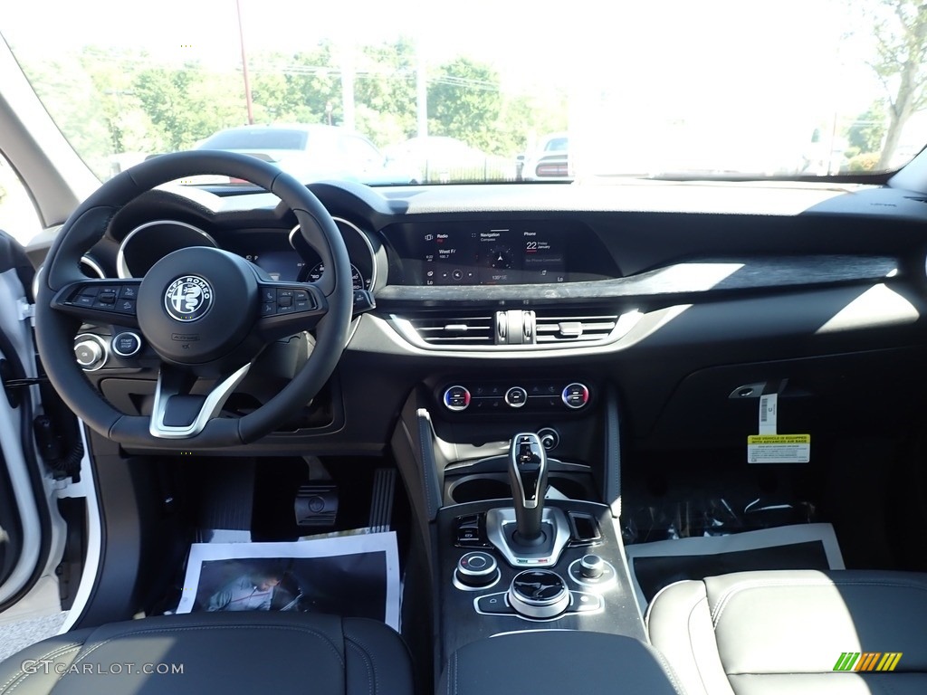2021 Alfa Romeo Stelvio Sprint AWD Dashboard Photos