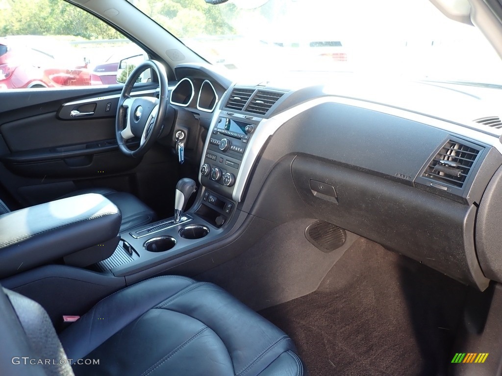 2011 Traverse LT AWD - Silver Ice Metallic / Ebony/Ebony photo #6