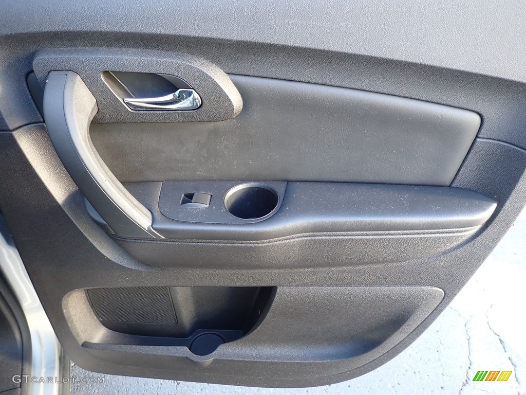 2011 Traverse LT AWD - Silver Ice Metallic / Ebony/Ebony photo #8