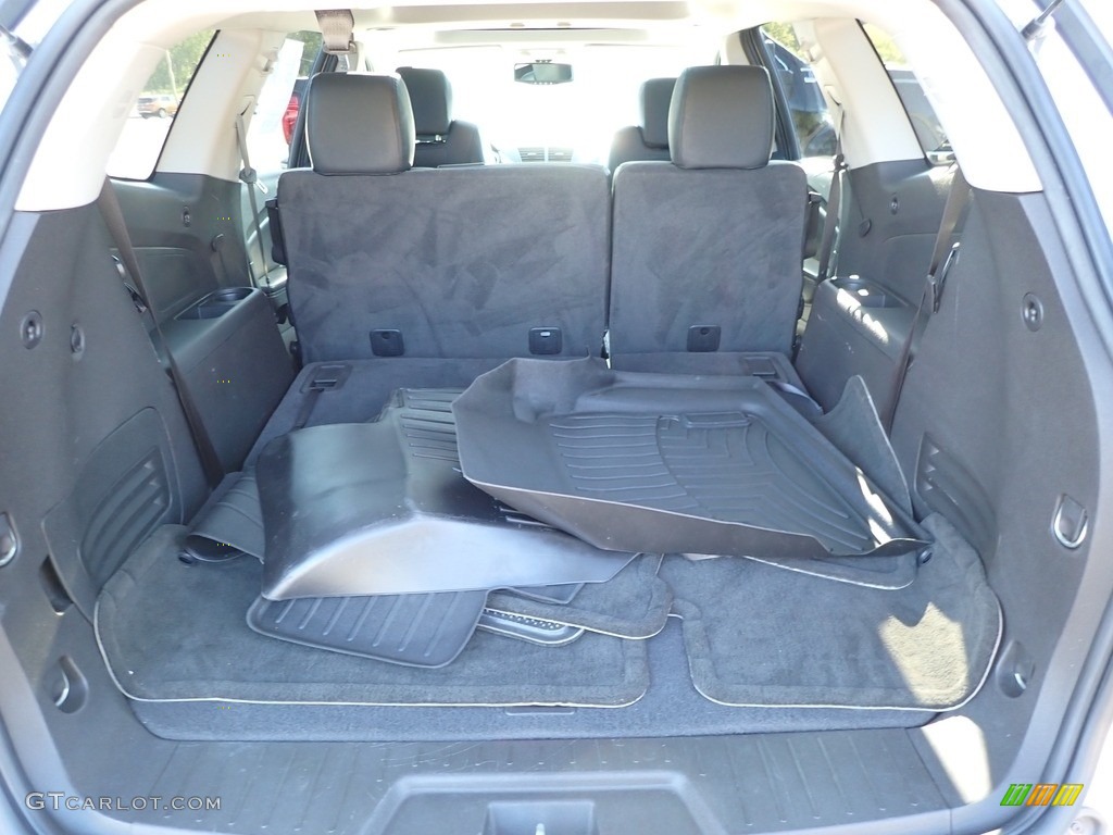 2011 Traverse LT AWD - Silver Ice Metallic / Ebony/Ebony photo #11