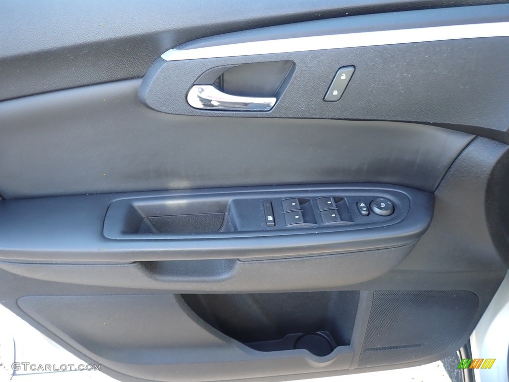 2011 Traverse LT AWD - Silver Ice Metallic / Ebony/Ebony photo #20