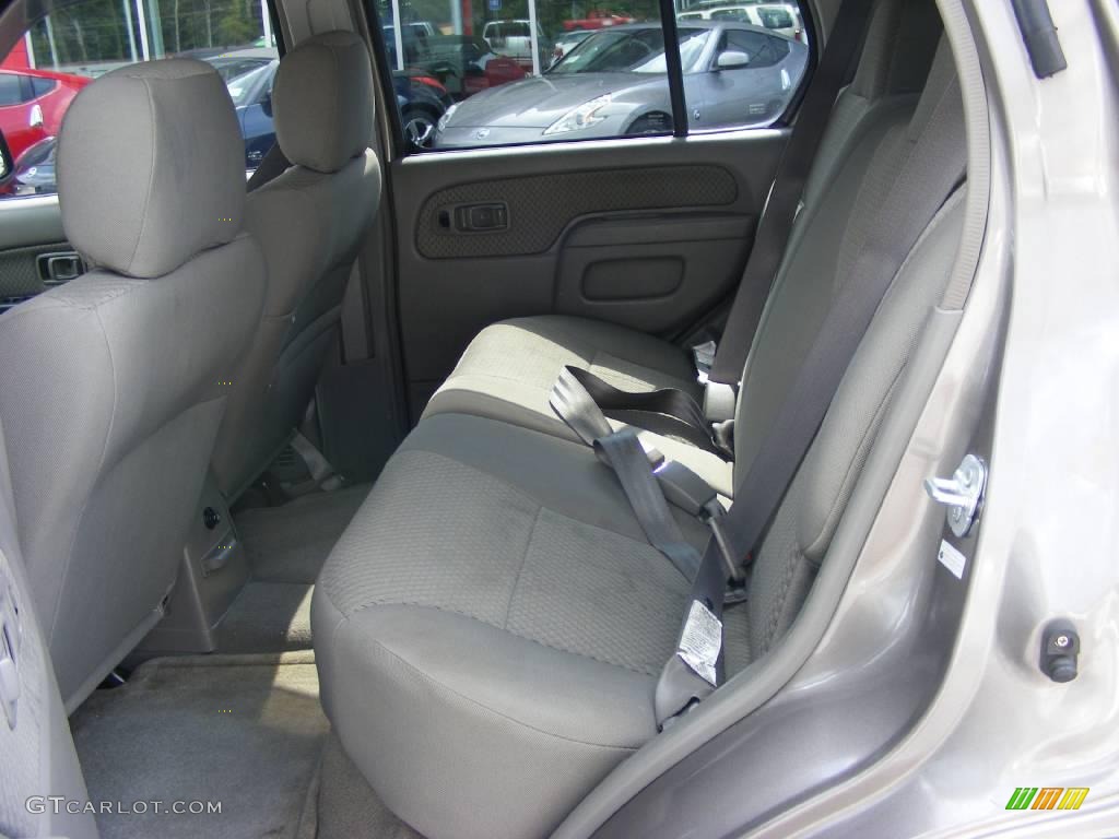 2004 Xterra XE - Granite Metallic / Gray photo #15